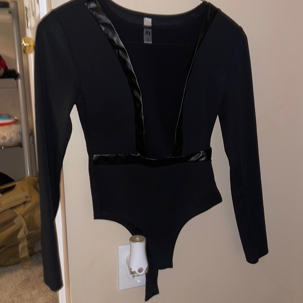 Its Fashion 'S' Scoop Neck Mesh Front Bodysuit